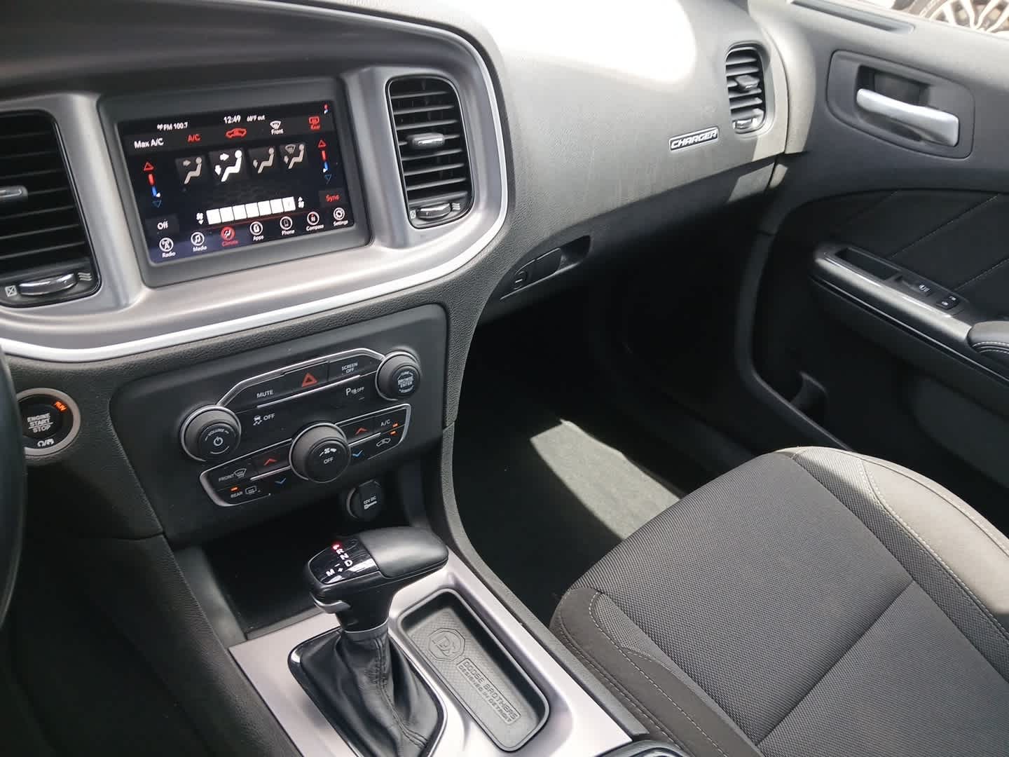 2020 Dodge Charger SXT RWD