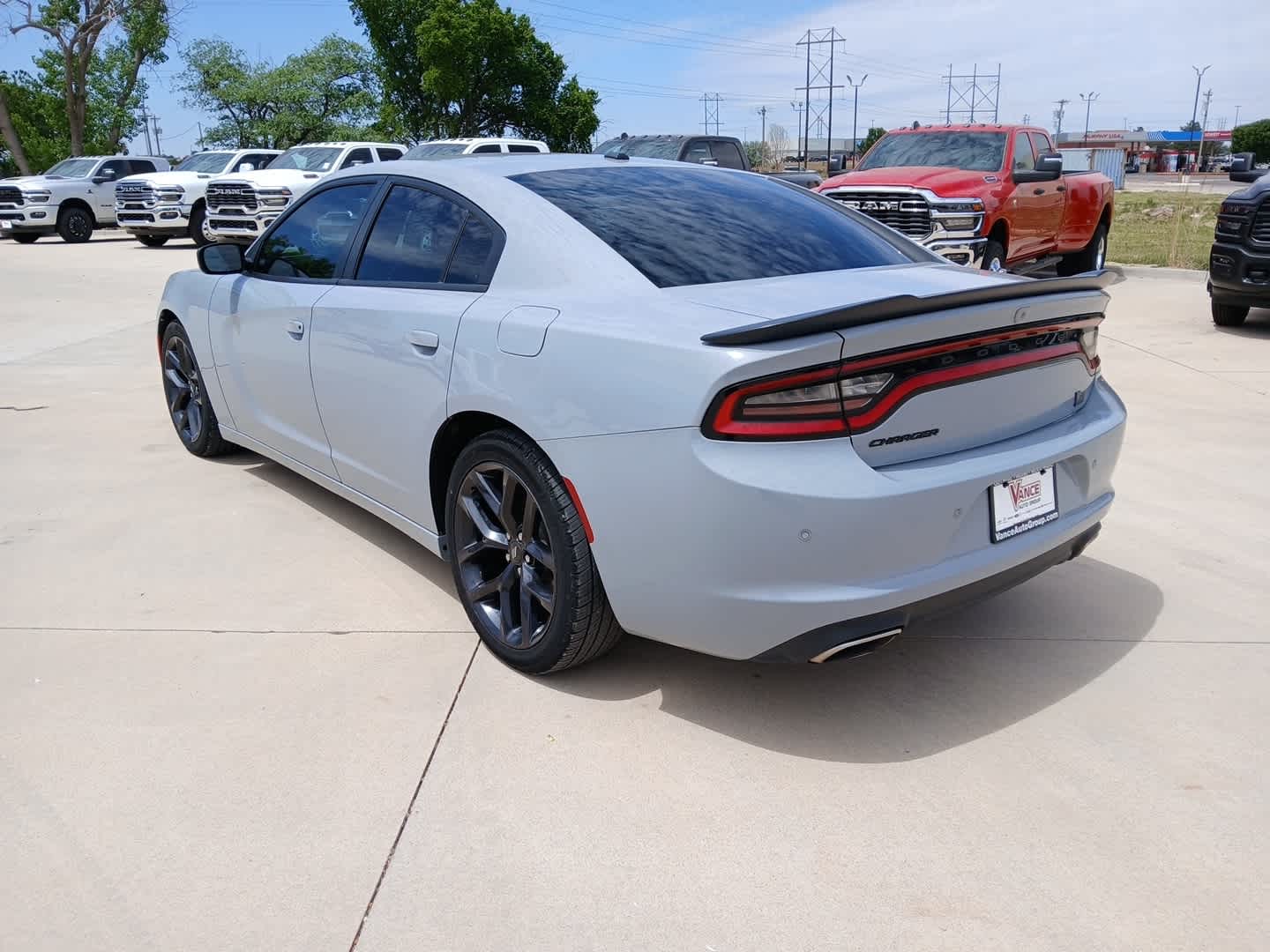 2020 Dodge Charger SXT RWD