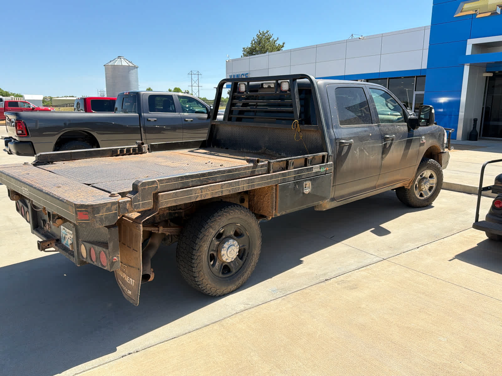 2023 RAM 3500 Tradesman Crew Cab 4x4 8' Box