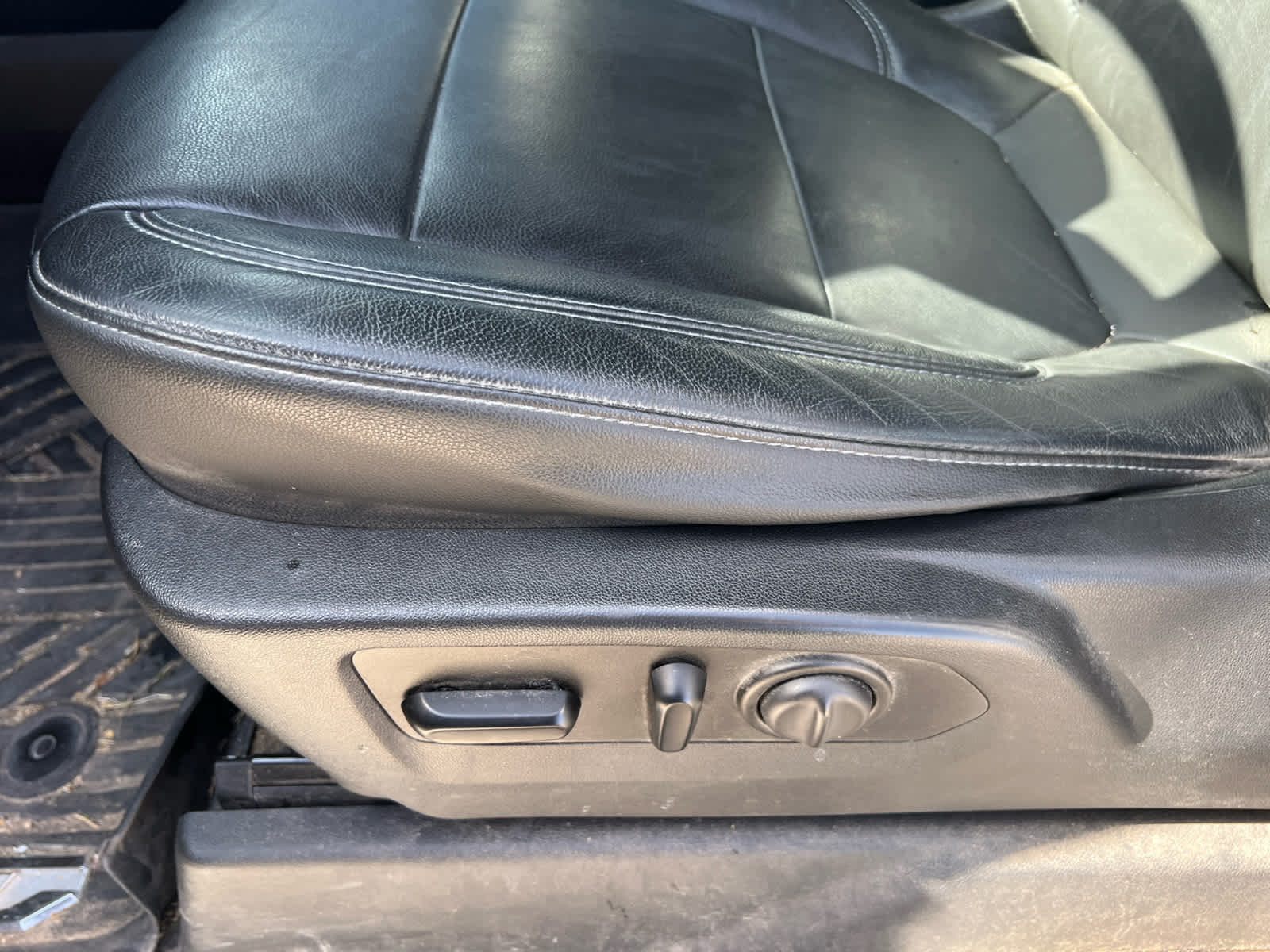 2020 Chevrolet Silverado 1500 4WD Crew Cab Short Bed RST