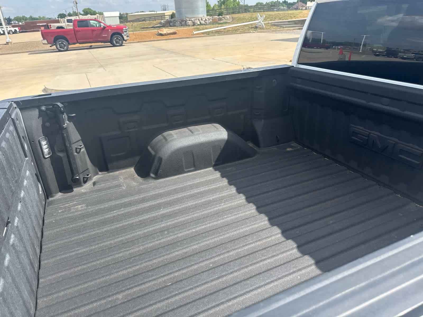2021 GMC Sierra 1500 4WD Crew Cab Short Box SLE