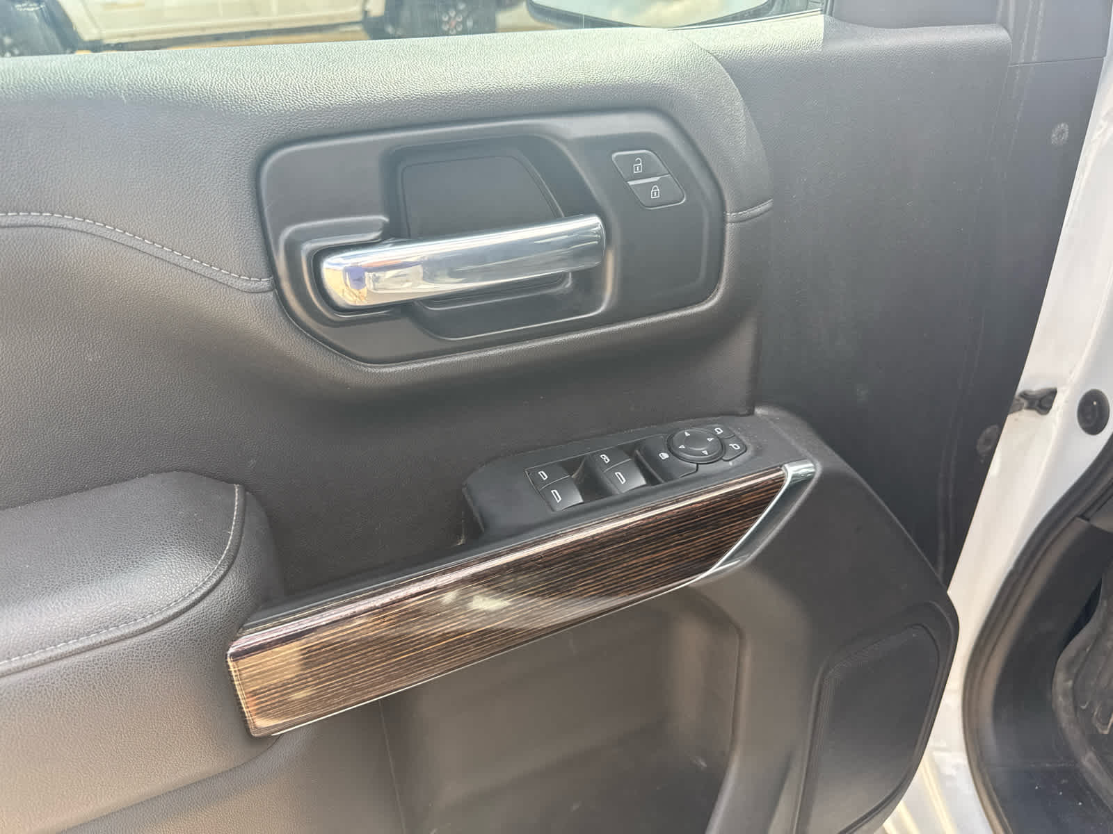 2021 GMC Sierra 1500 4WD Crew Cab Short Box SLE