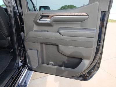 2024 GMC Sierra 1500 4WD Crew Cab Short Box SLT