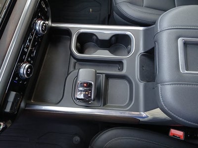 2022 GMC Sierra 1500 4WD Crew Cab Short Box SLT