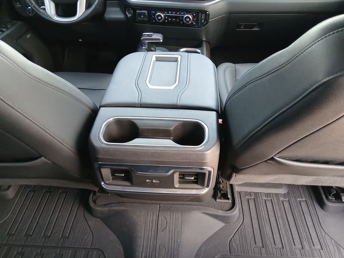 2022 GMC Sierra 1500 4WD Crew Cab Short Box SLT
