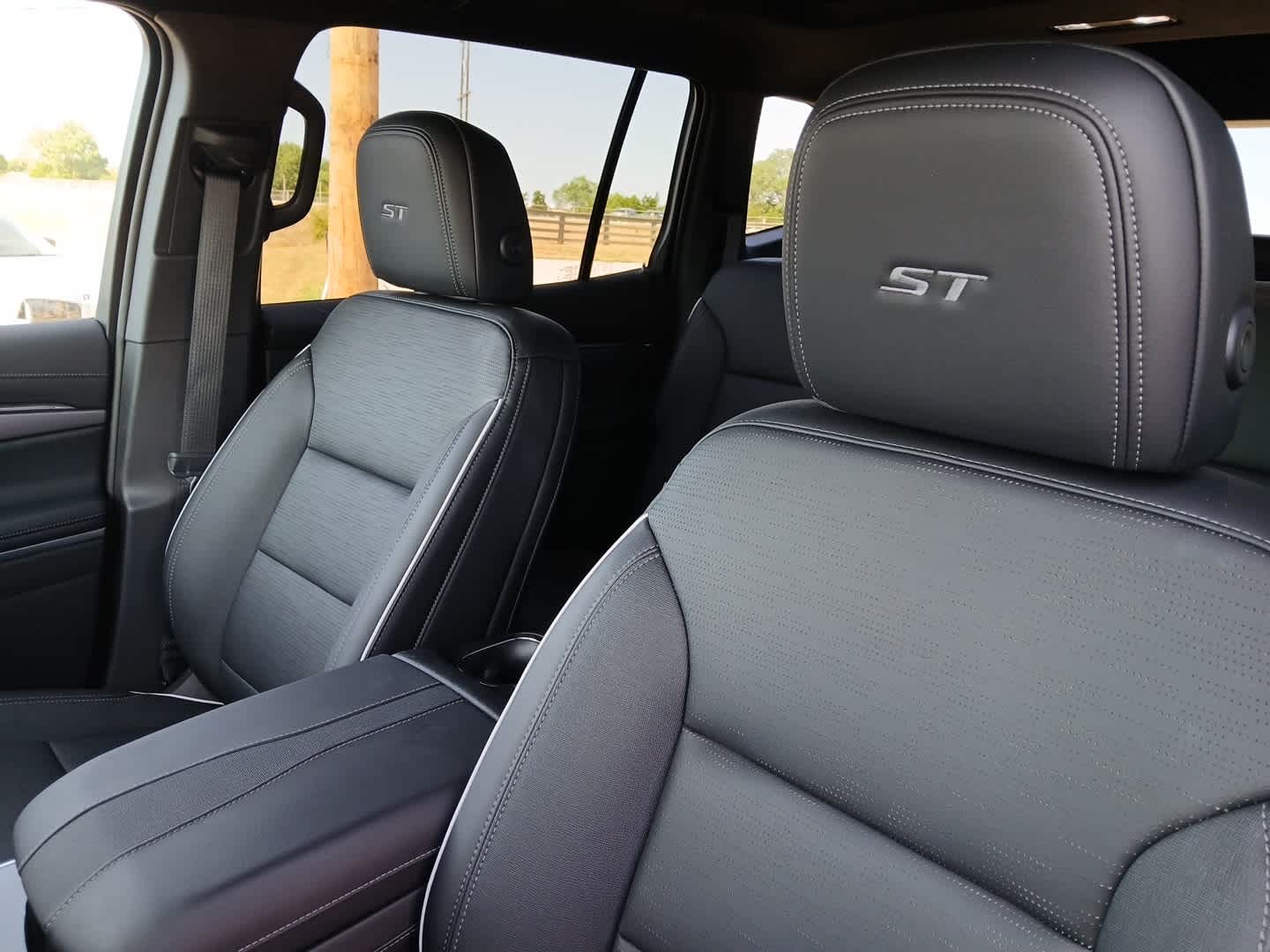 2026 Buick Enclave Sport Touring FWD