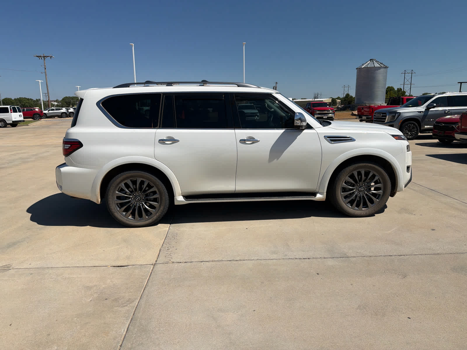 2023 Nissan Armada Platinum 2WD