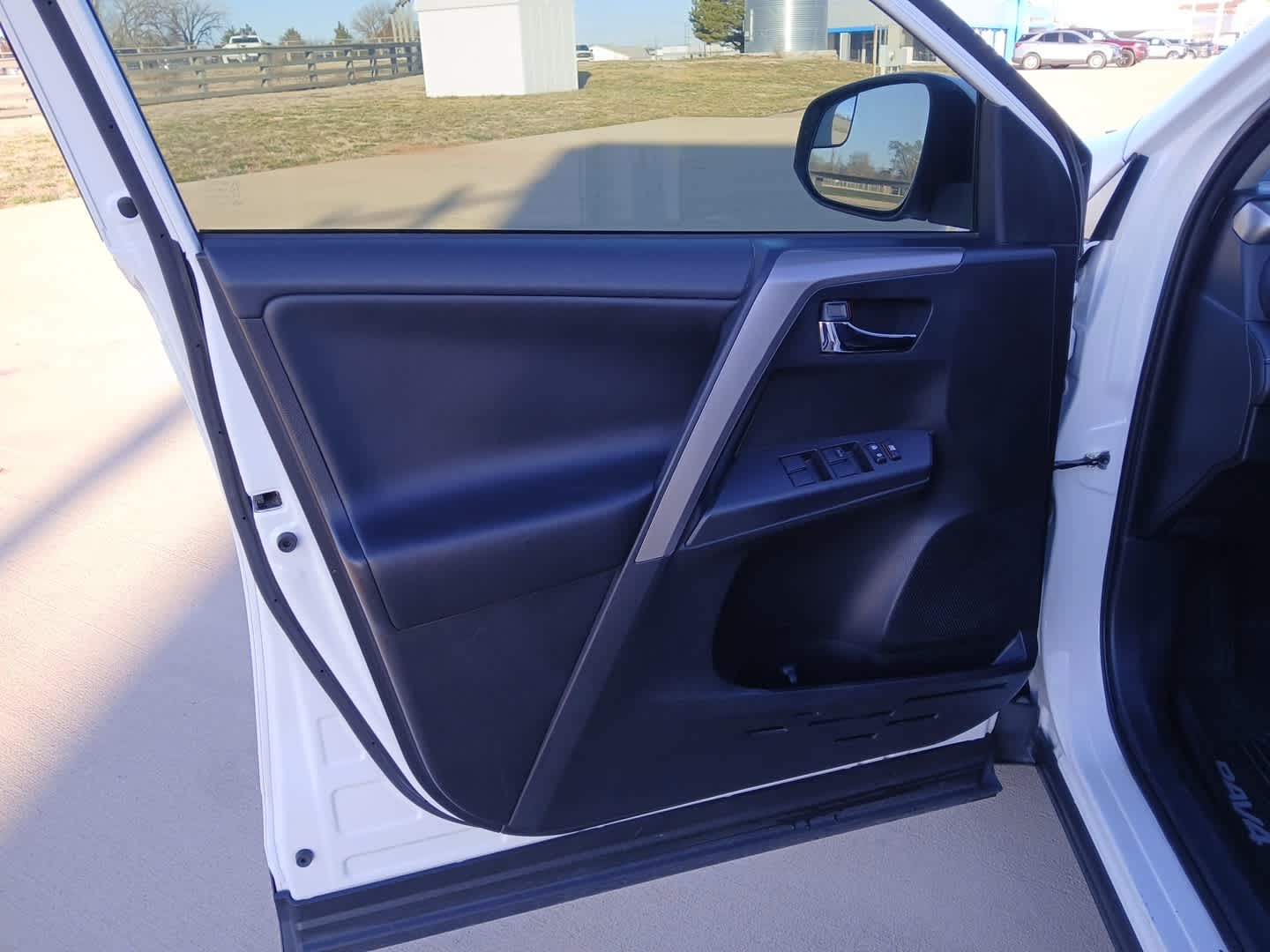 2018 Toyota RAV4 Hybrid XLE