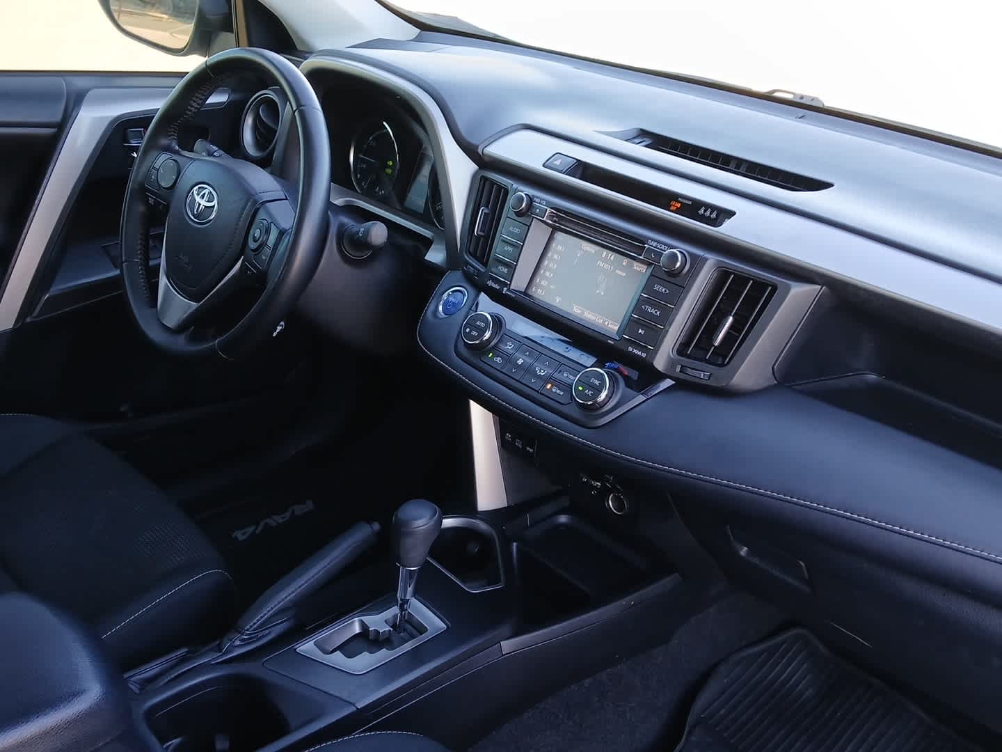 2018 Toyota RAV4 Hybrid XLE