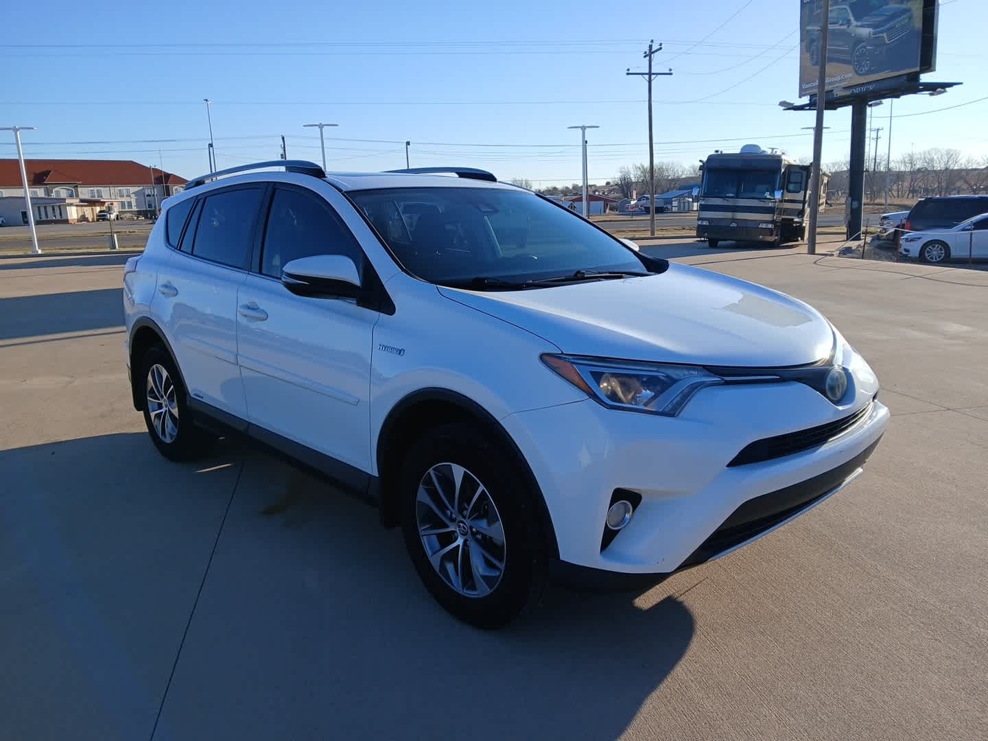 2018 Toyota RAV4 Hybrid XLE