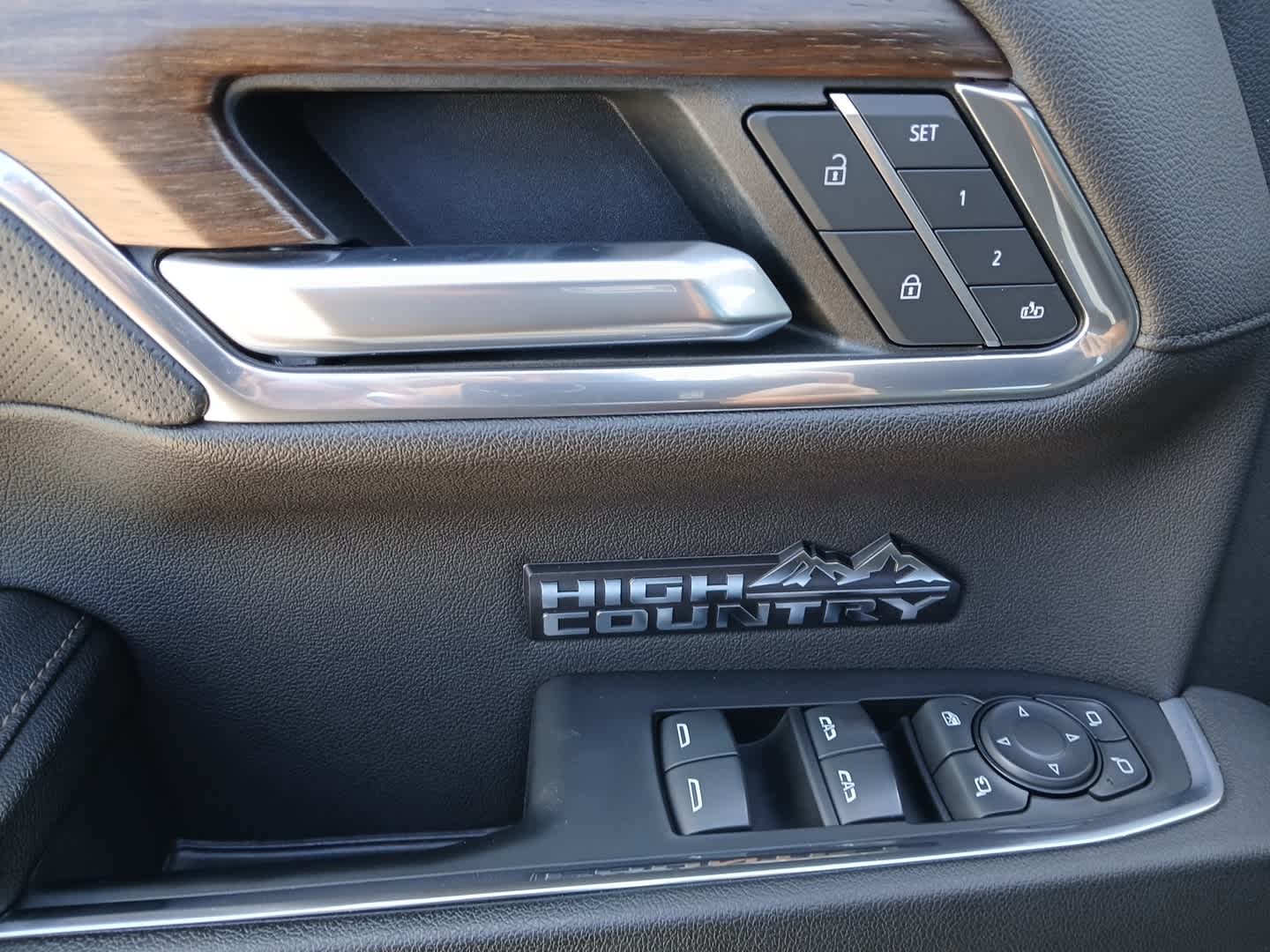 2023 Chevrolet Silverado 1500 High Country