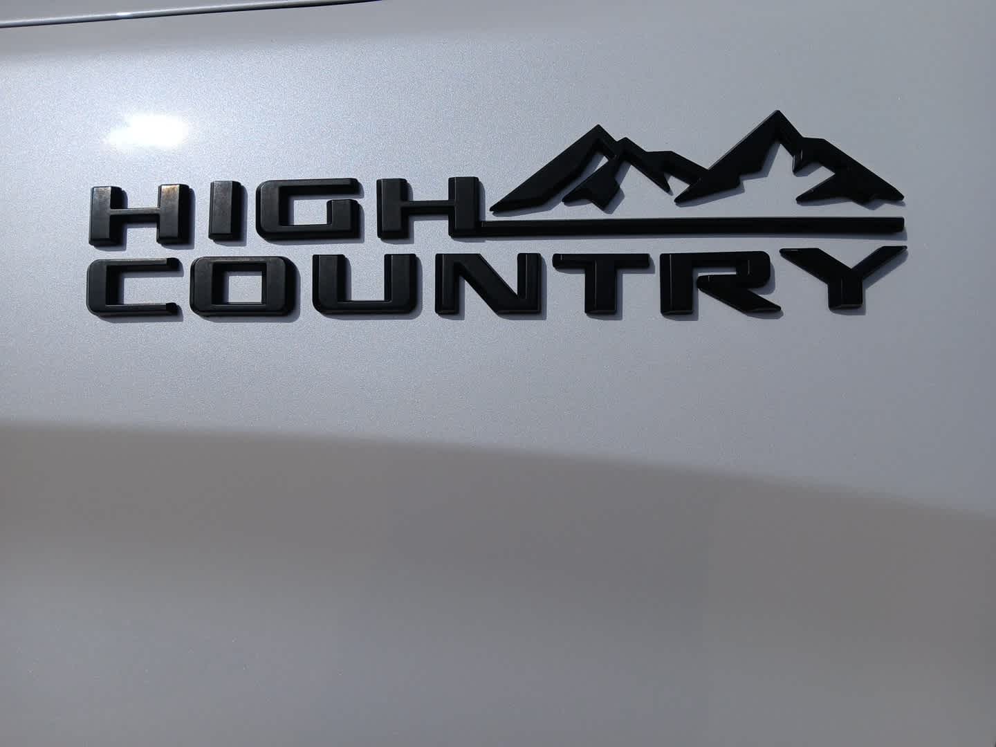 2023 Chevrolet Silverado 1500 High Country