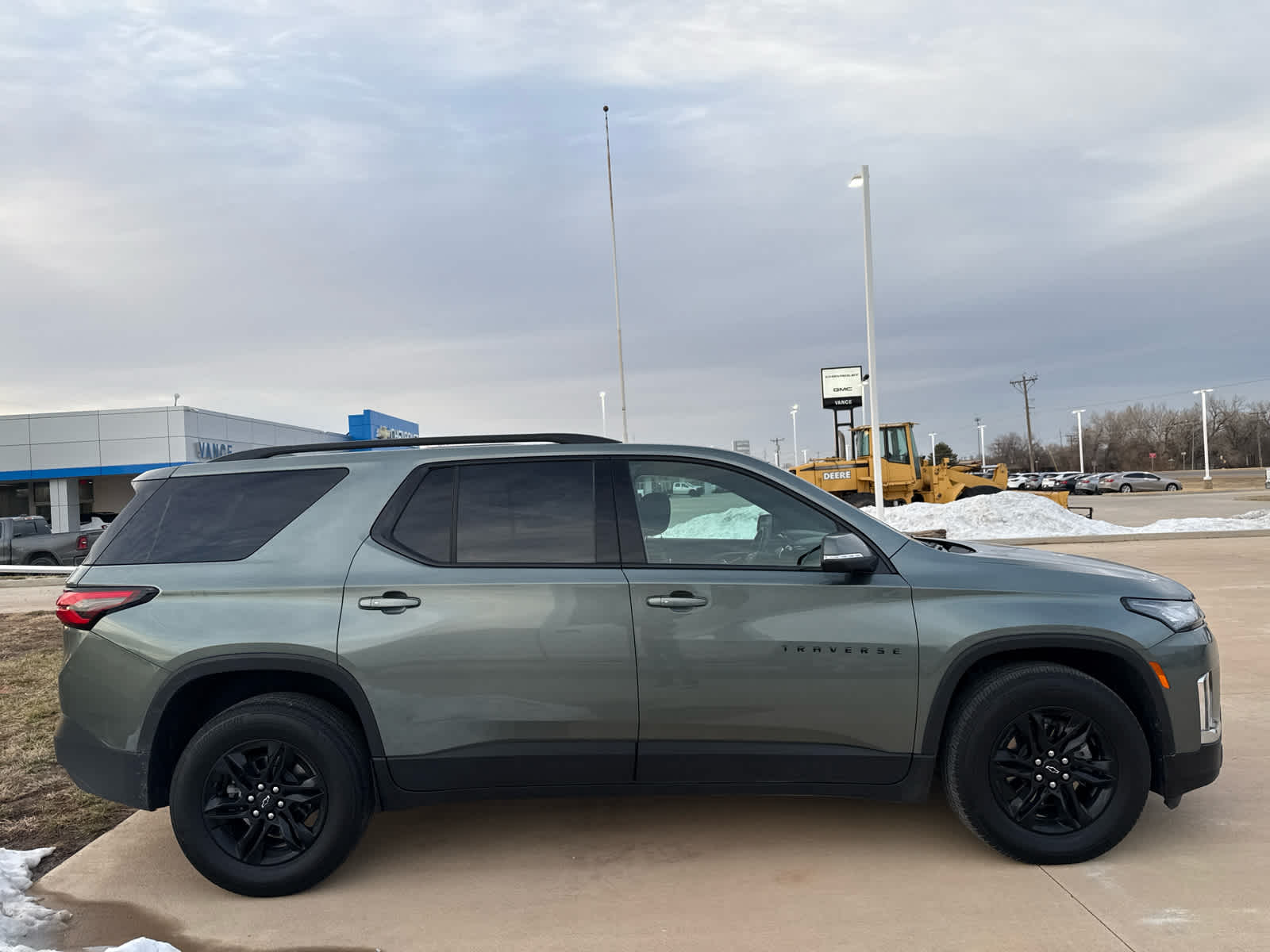 2023 Chevrolet Traverse LT Cloth