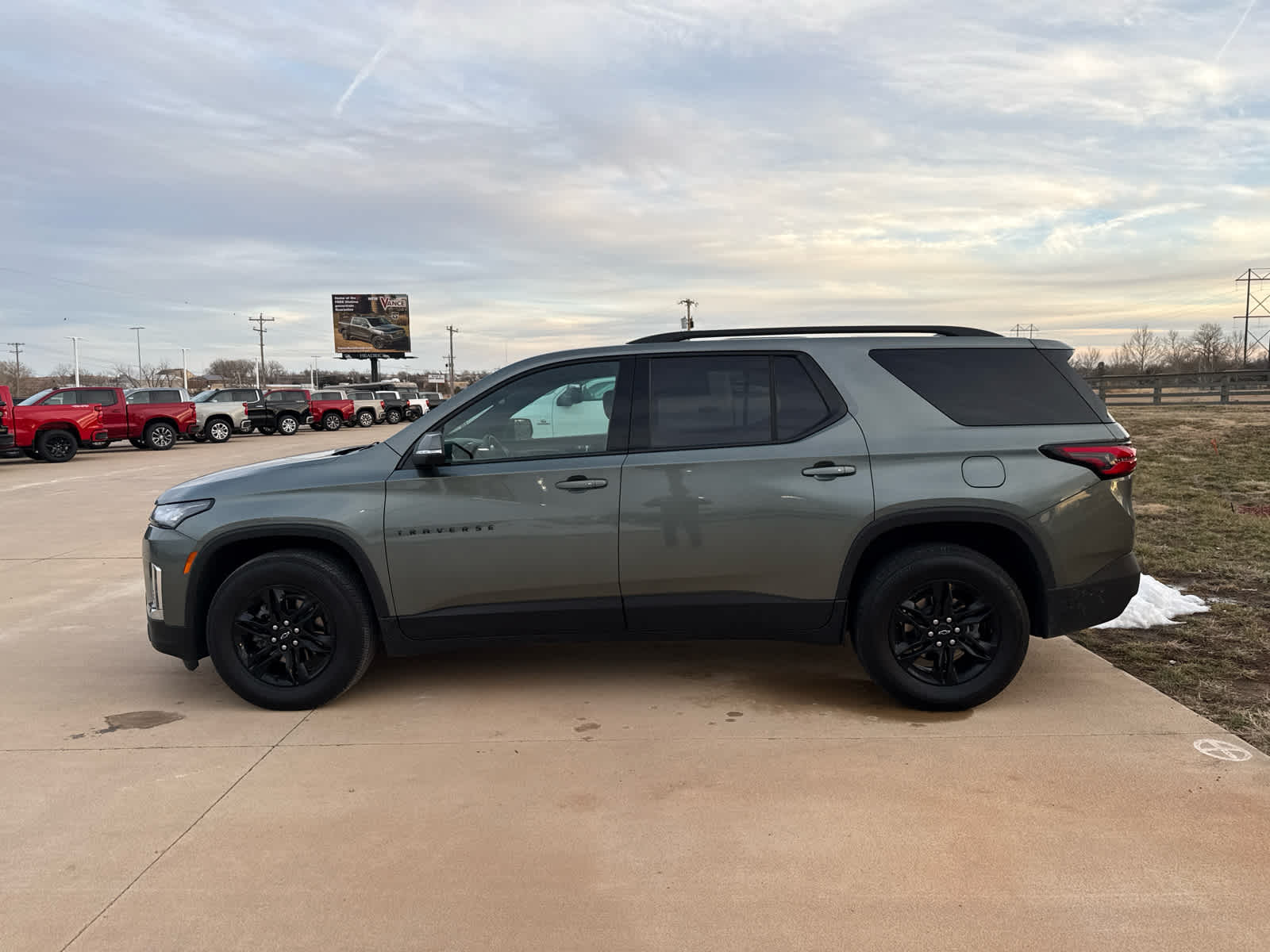 2023 Chevrolet Traverse LT Cloth