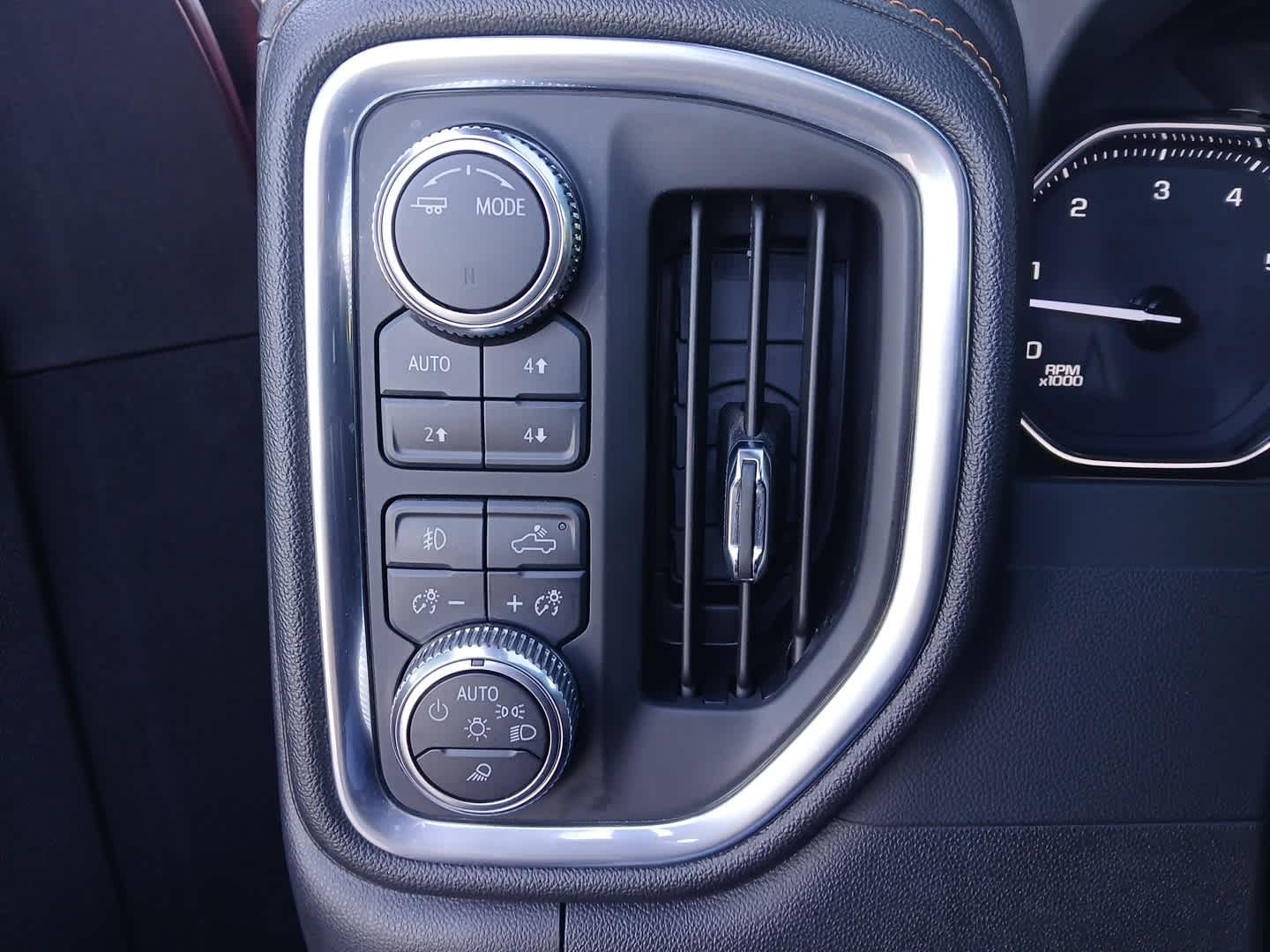 2023 GMC Sierra 2500HD AT4