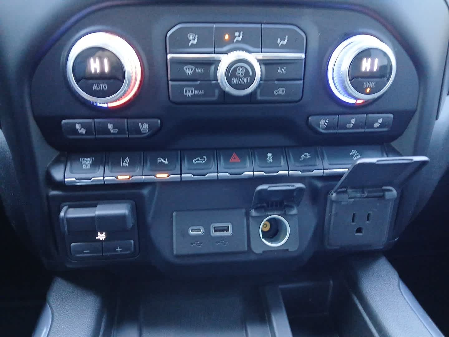 2023 GMC Sierra 2500HD AT4