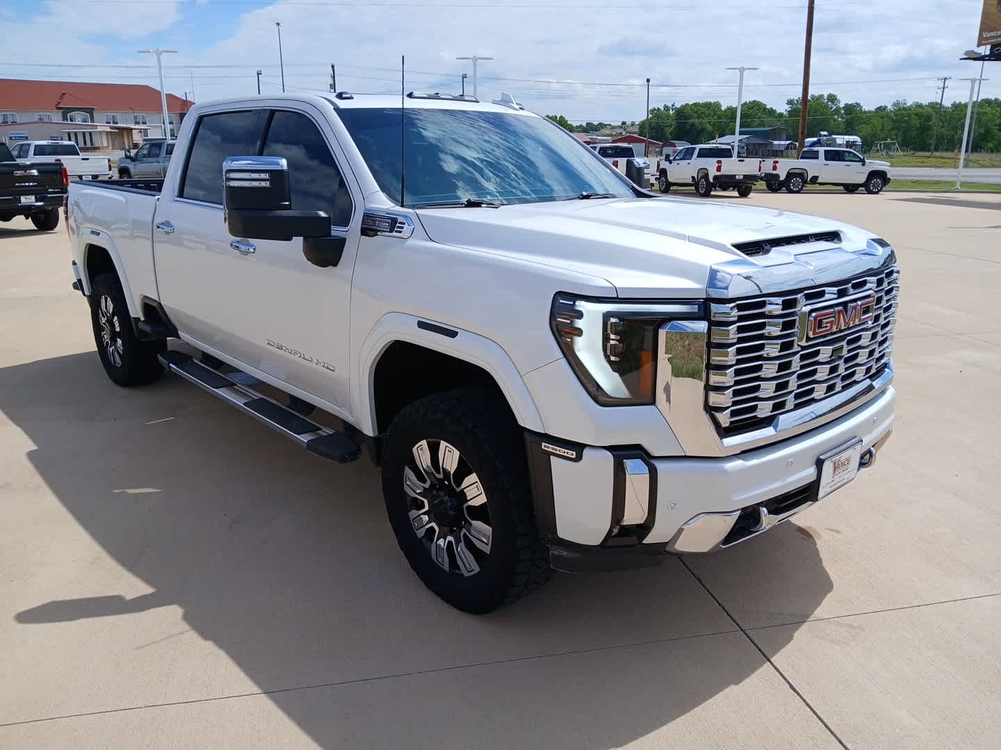 2024 GMC Sierra 2500HD Denali
