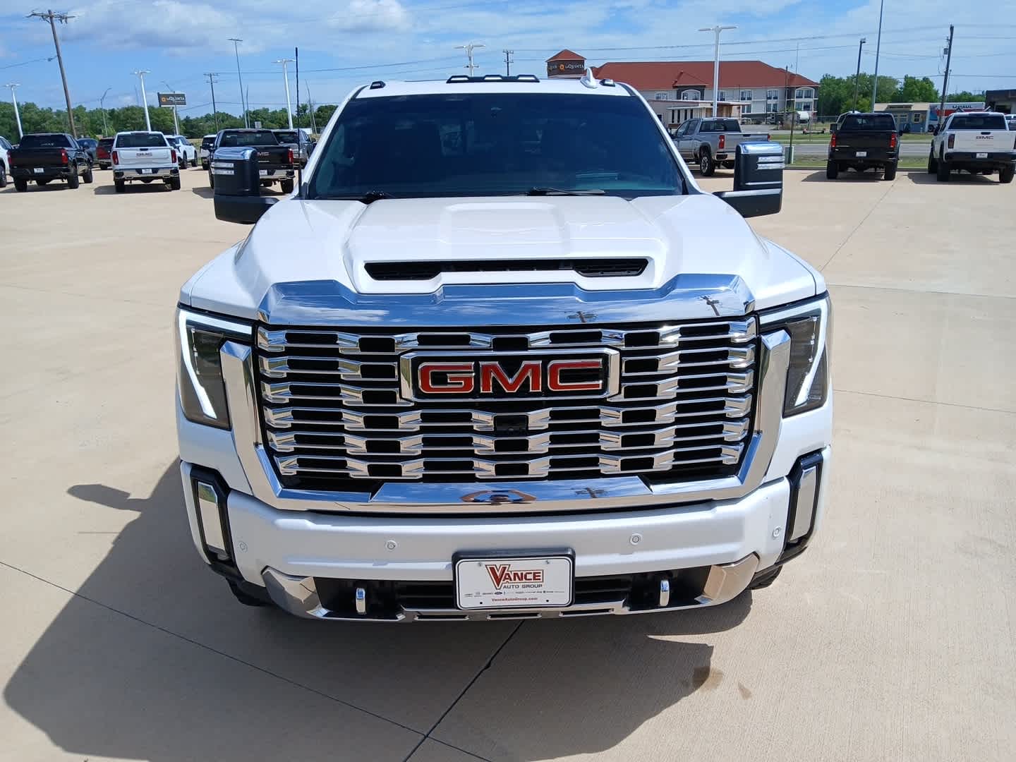 2024 GMC Sierra 2500HD Denali