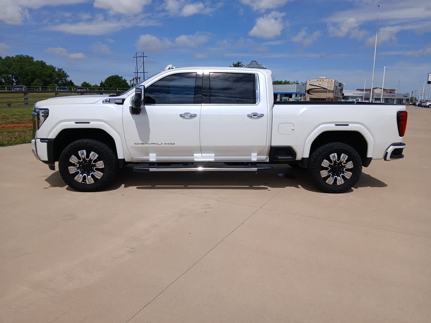 2024 GMC Sierra 2500HD Denali