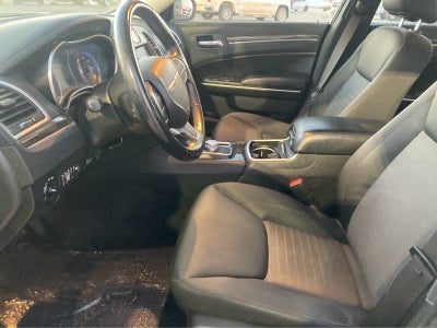 2022 Chrysler 300 Touring