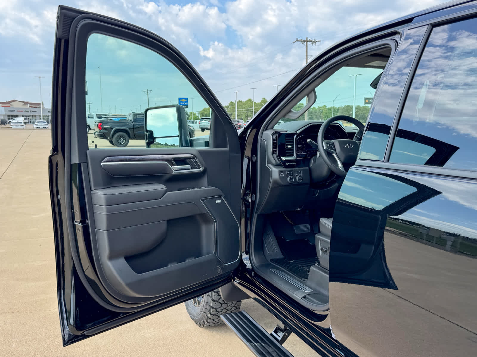 2025 Chevrolet Silverado 2500HD LTZ