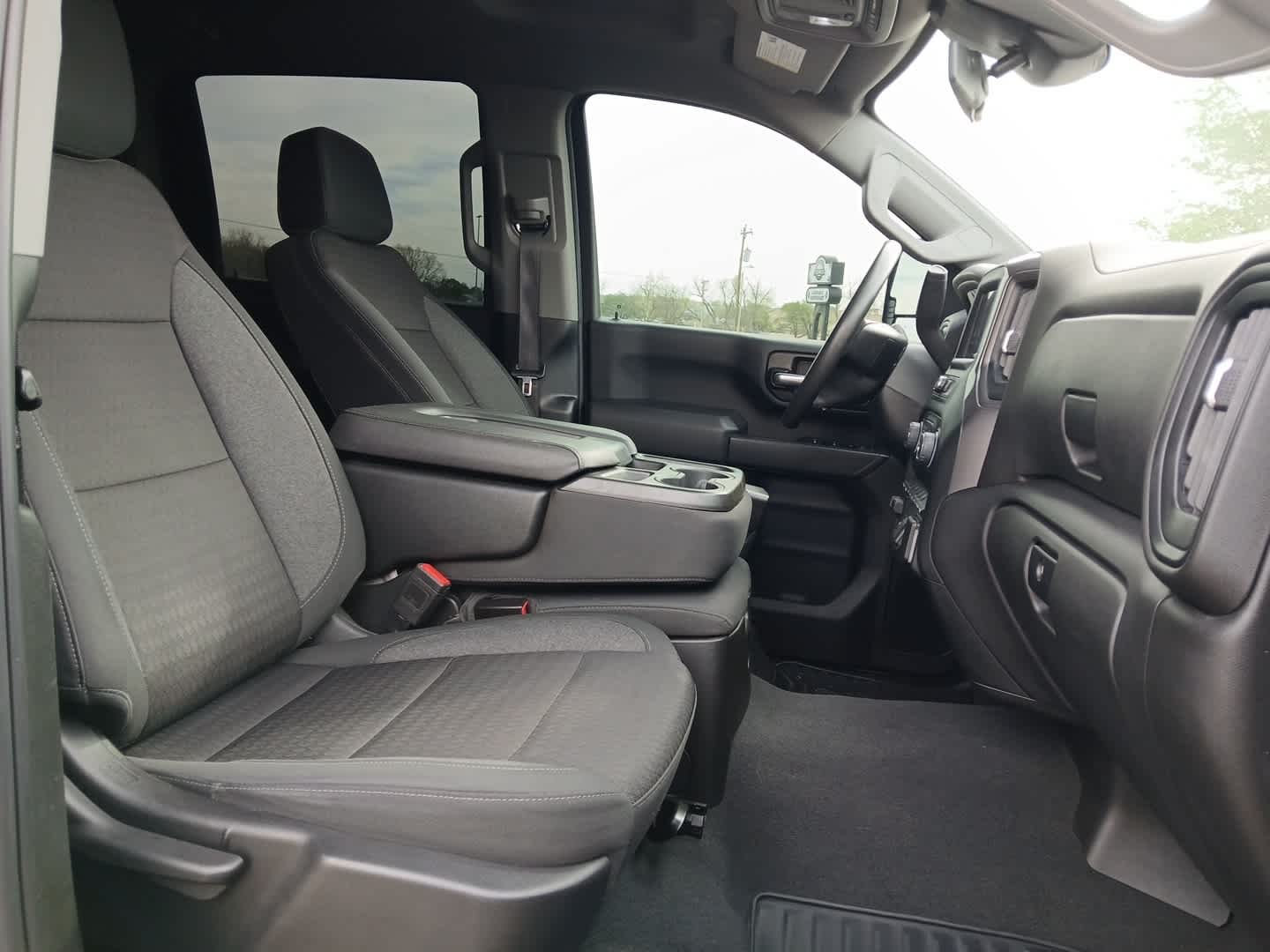 2024 Chevrolet Silverado 2500HD Custom