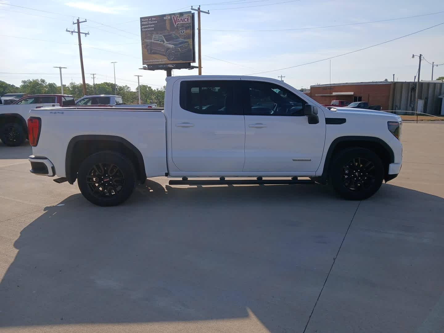2023 GMC Sierra 1500 Elevation