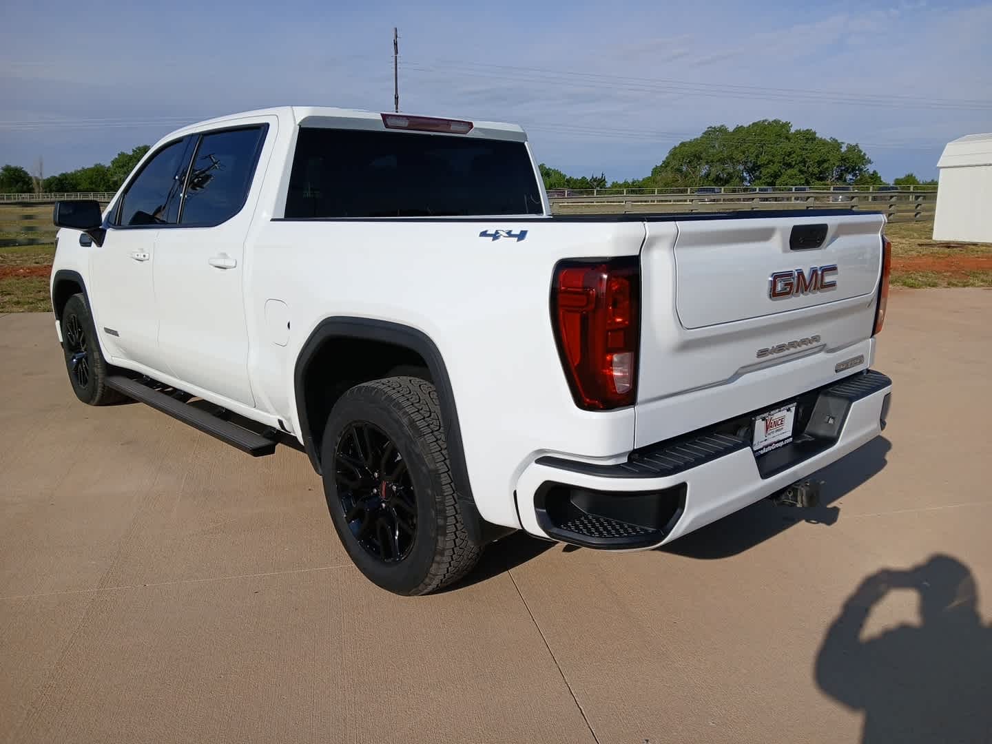 2023 GMC Sierra 1500 Elevation