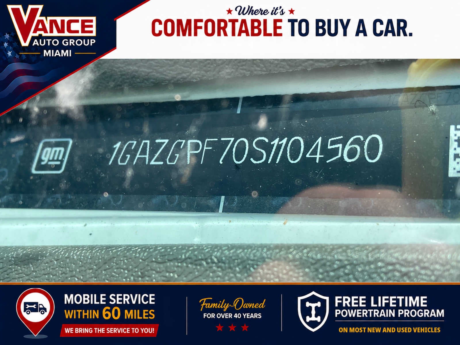 2025 Chevrolet Express Passenger 1LT