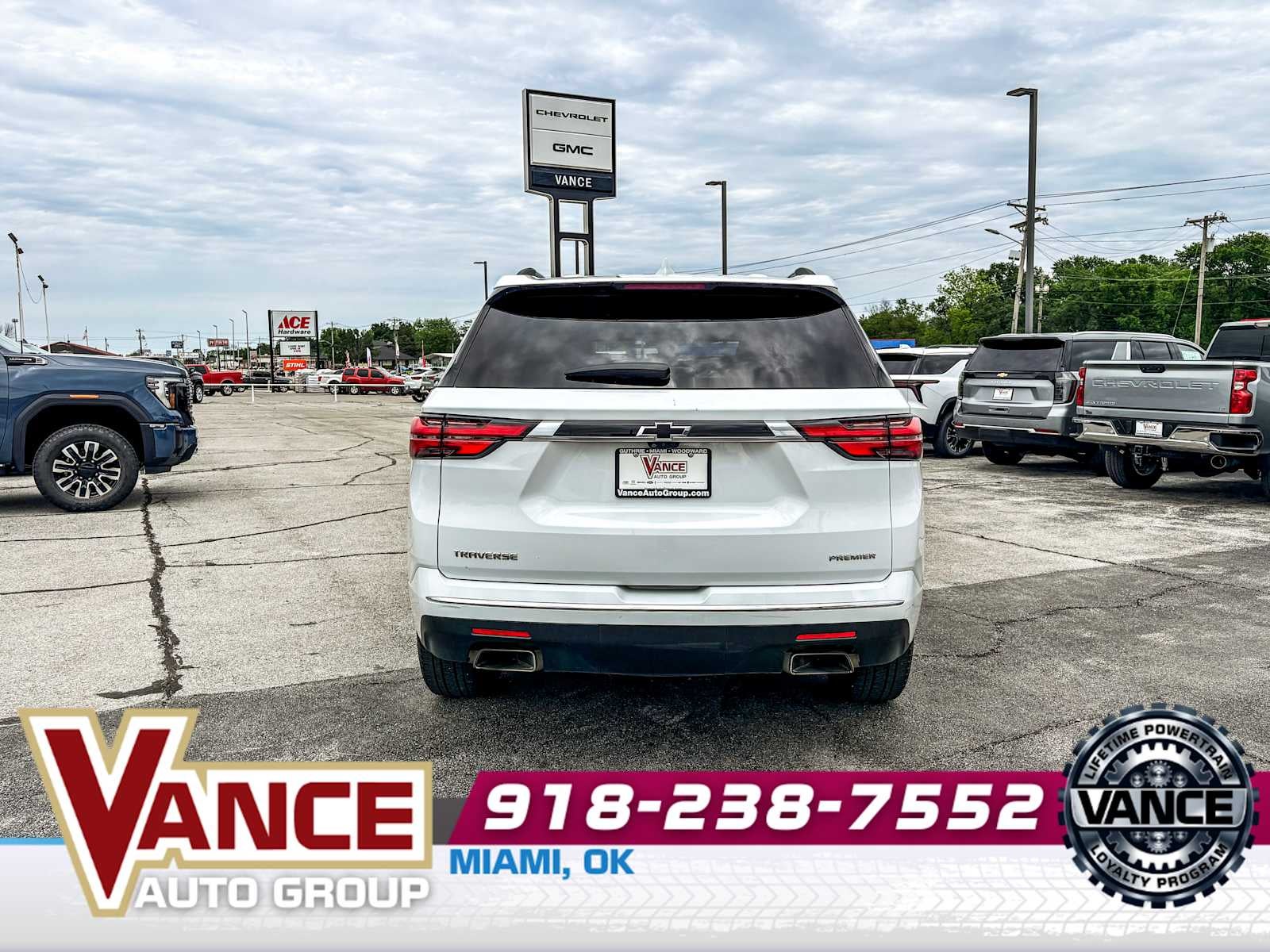 2023 Chevrolet Traverse Premier