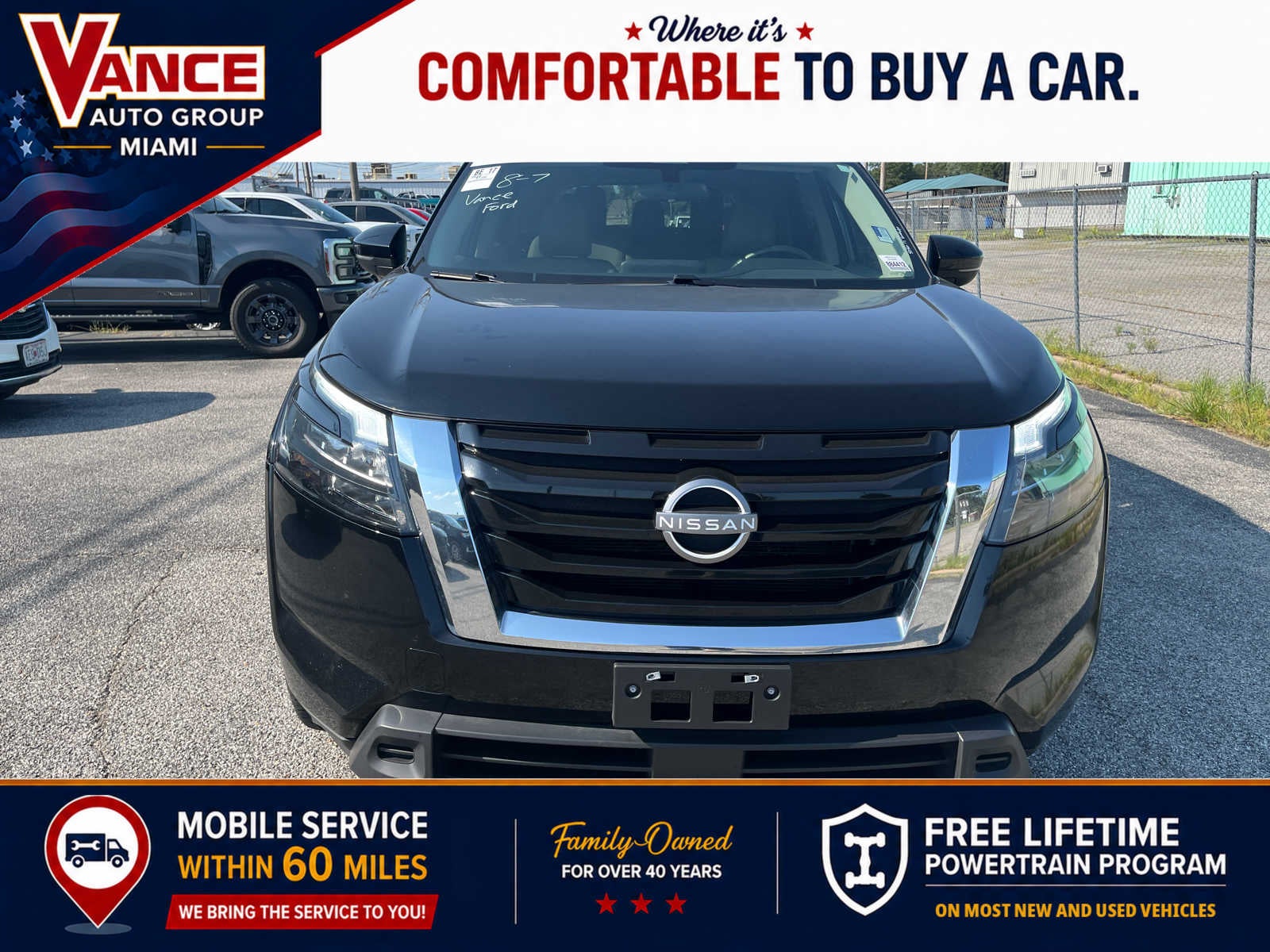 2024 Nissan Pathfinder SV