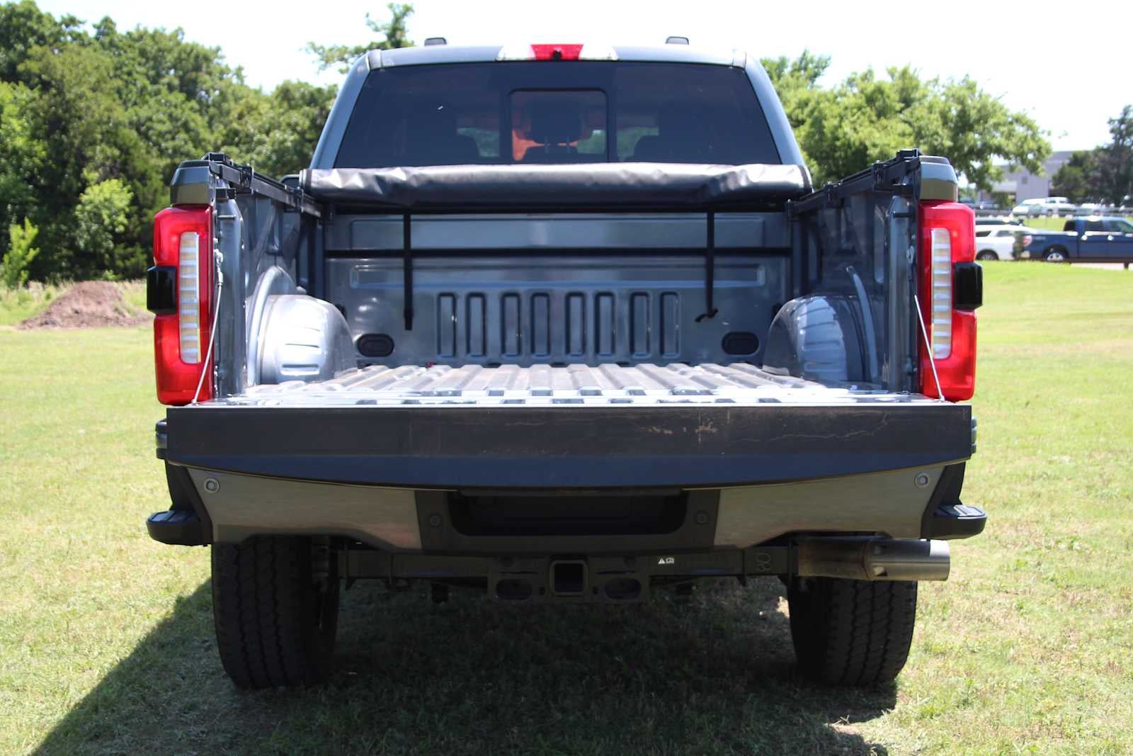 2025 Ford Super Duty F-250 Pickup XL