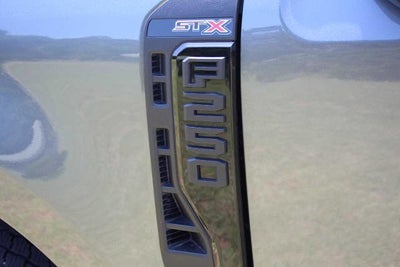 2025 Ford Super Duty F-250 Pickup XL
