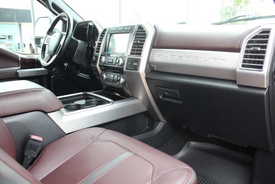 2017 Ford Super Duty F-350 SRW Pickup Platinum