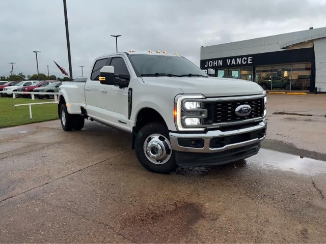 2023 Ford Super Duty F-350 DRW Pickup LARIAT
