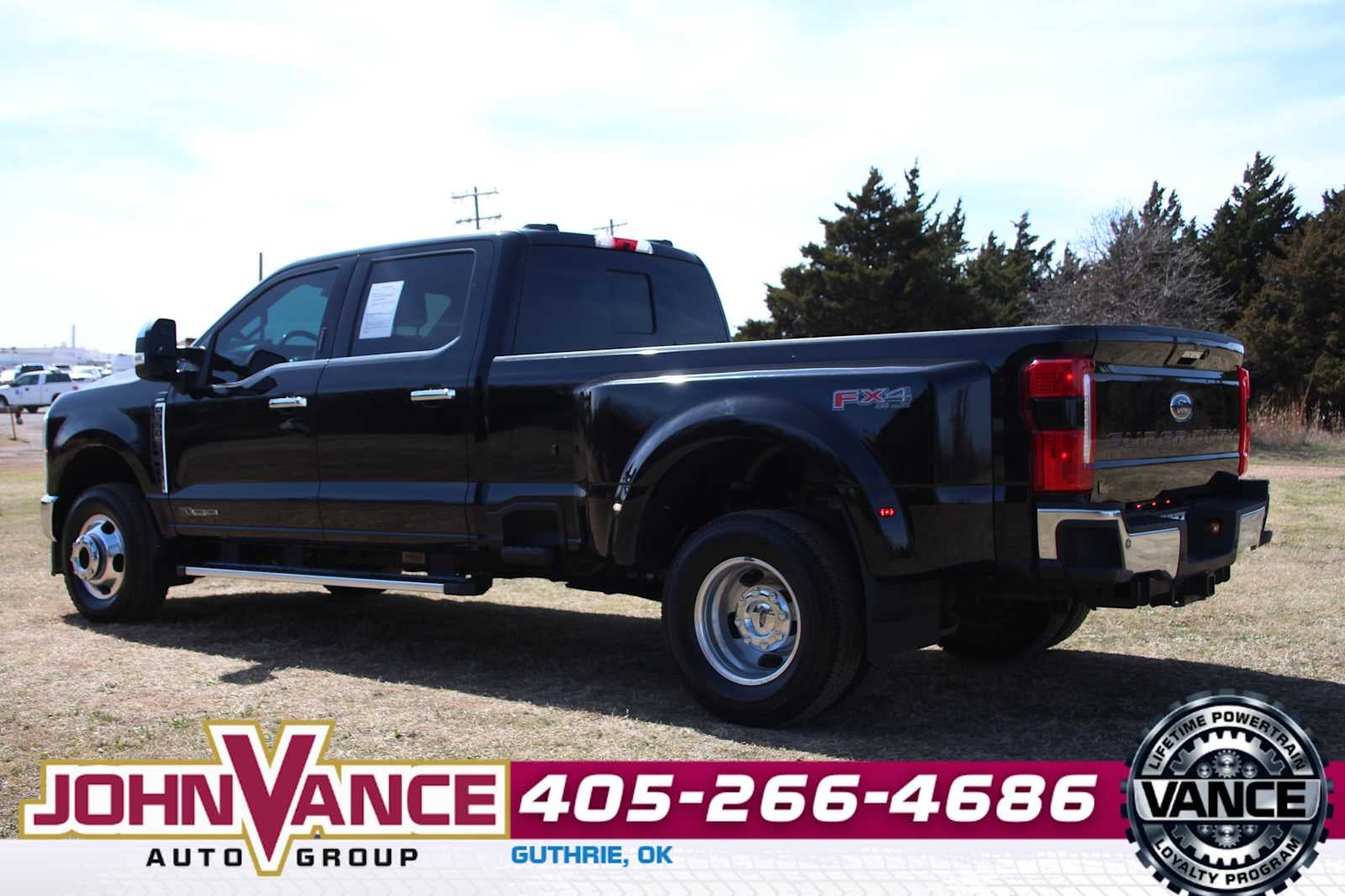 2024 Ford Super Duty F-350 DRW Pickup LARIAT