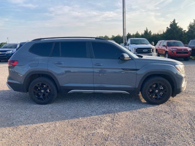 2024 Volkswagen Atlas 2.0T Peak Edition SE w/Technology