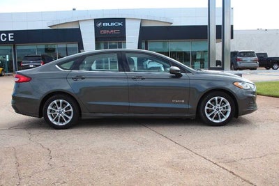 2019 Ford Fusion Hybrid SE
